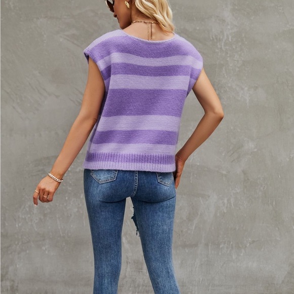 STRIPED ROUND NECK CAP SLEEVE KNIT TOP - Picture 2 of 3